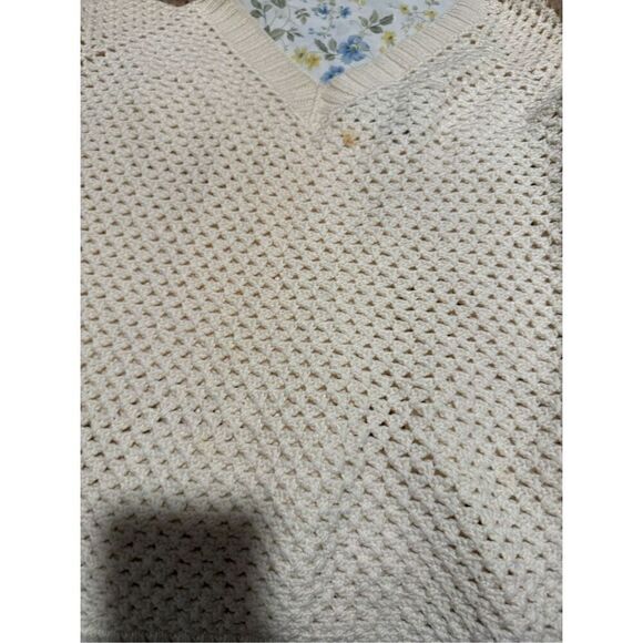 Theory knit sweater 100%wool vneck - Picture 5 of 7